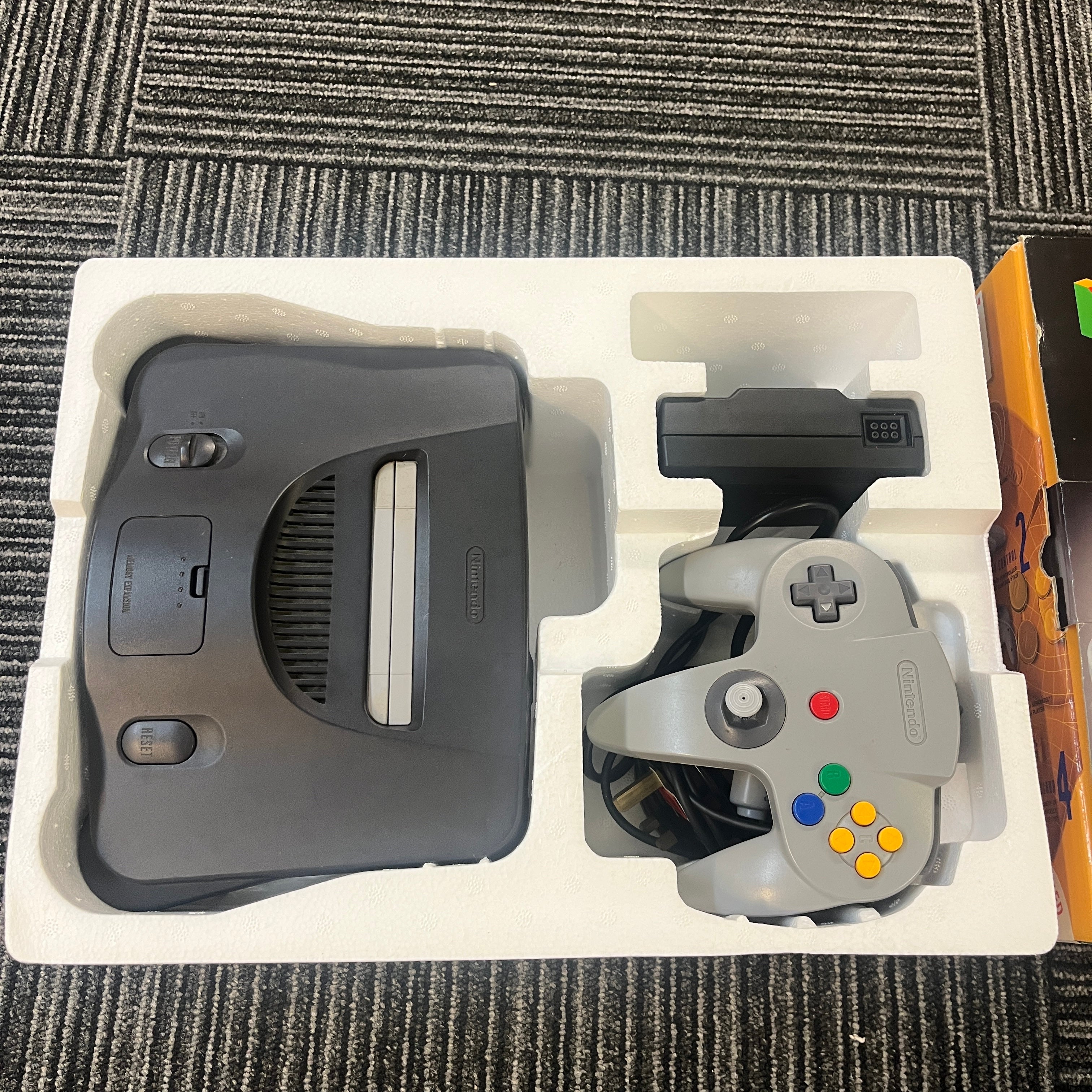 Nintendo 64 N64 Console boxed Nintendo 64 N64 Console boxed